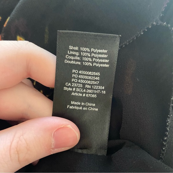 Aritzia Wilfred • Talence Off The Shoulder Floral Blouse in Black/Rose - Picture 10 of 12